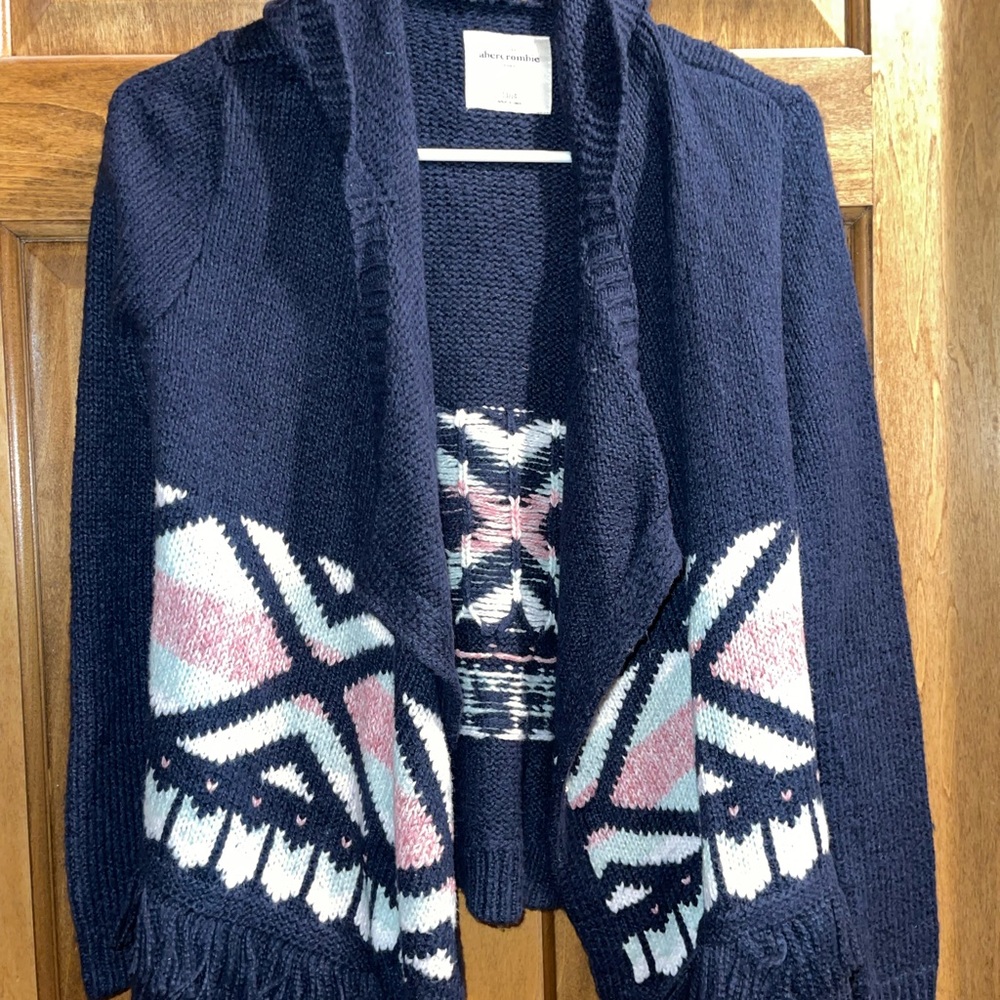 youth size 13-14 abercrombie caridigan